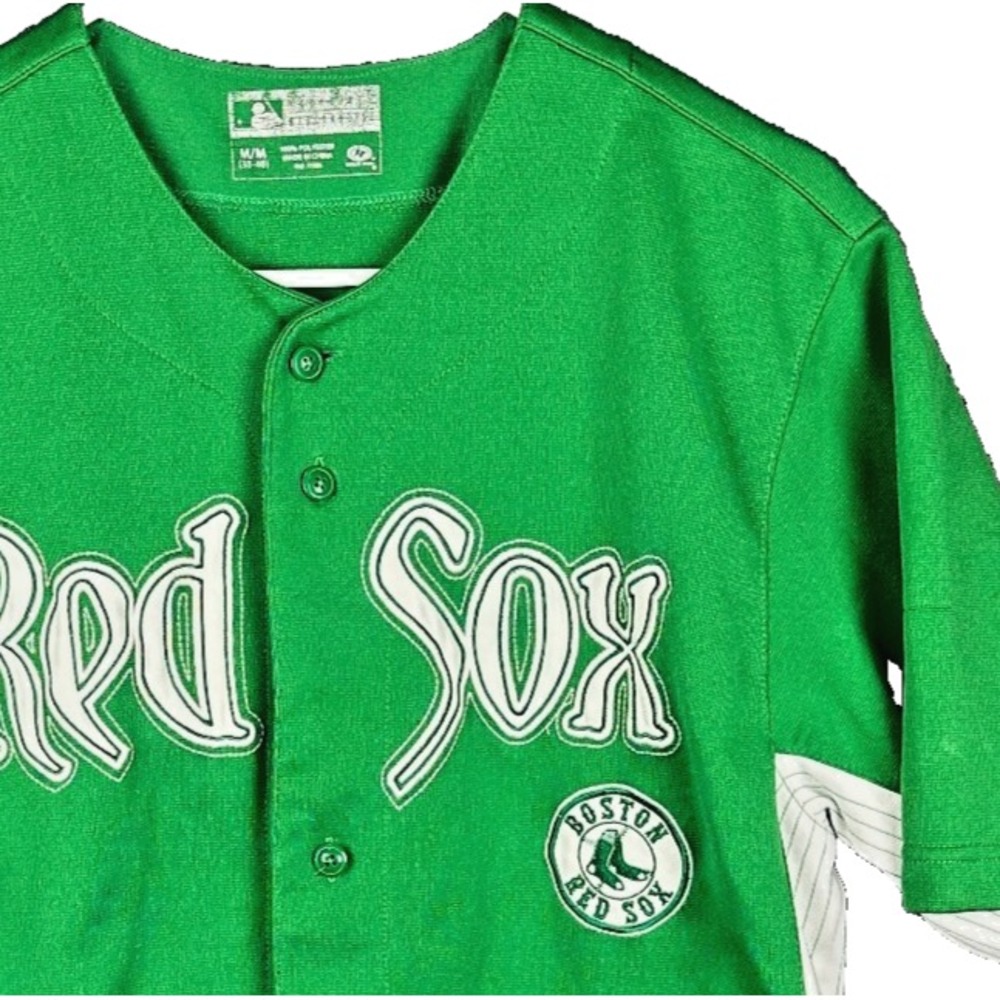 Majestic Boston Red Sox MLB Jersey Mens Medium Green Button Up St Patricks M